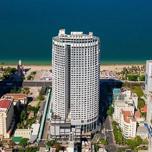 아파트 Phi Yen Panorama Condotel, 나트랑